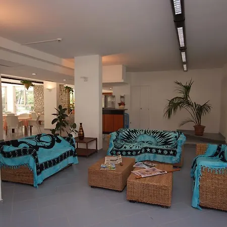 Aparthotel Elite 3*