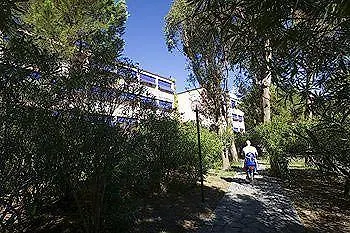 Elite Aparthotel