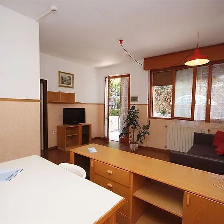 Elite Aparthotel 3*