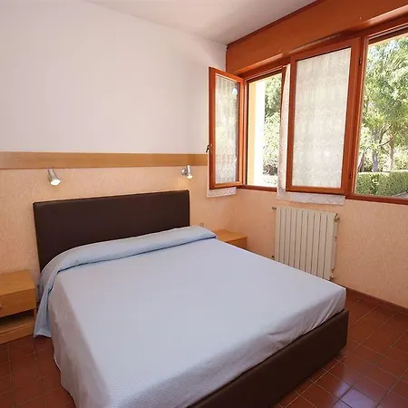 Elite Aparthotel 3*